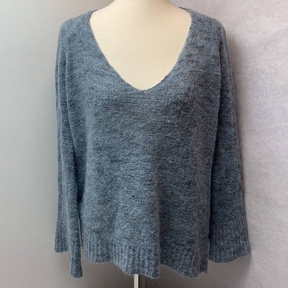 Free People blue Alpaca V neck sweater XS - Picture 1 of 8
